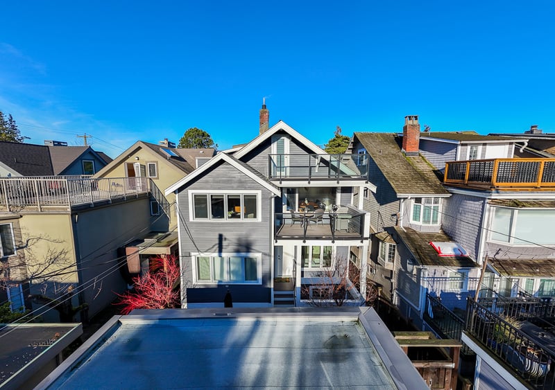 Luxury estate at 3262 West 1st Avenue, Vancouver, BC — photo 38