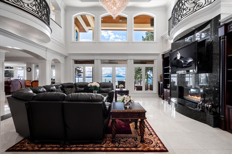 Luxury estate at 13822 Marine Drive, White Rock, BC — photo 5