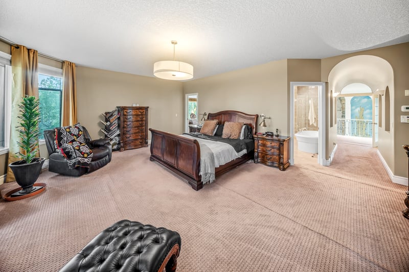 Luxury estate at 40 Blueridge Bay, Calgary, AB — photo 28