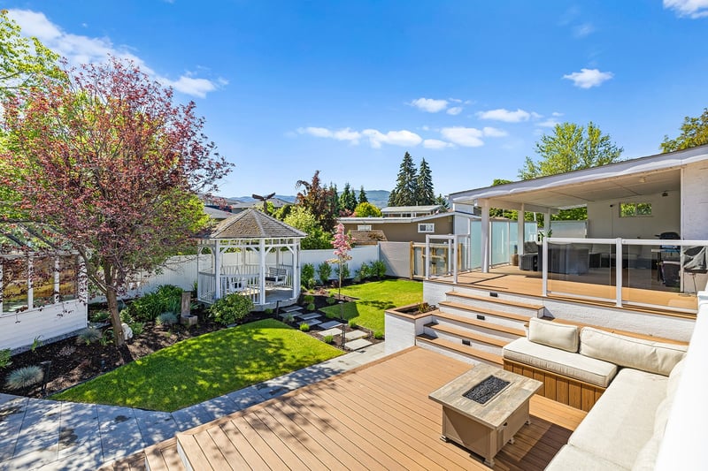 Luxury estate at 624 Armour Crescent, Kelowna, BC — photo 3