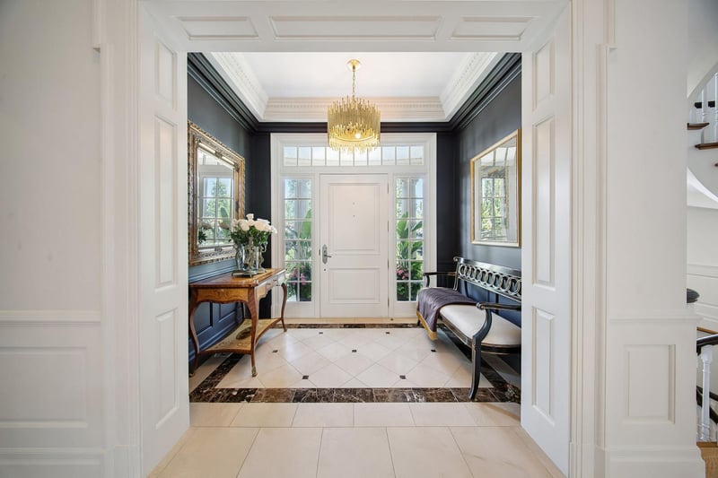 Luxury estate at 91 Fairfield Drive, King City, ON — photo 12