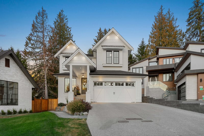 Luxury estate at 21555 45a Avenue, Langley — photo 3