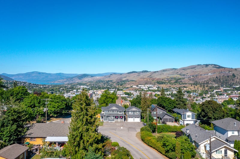 Luxury estate at 3000 22 Street, Vernon, BC — photo 38