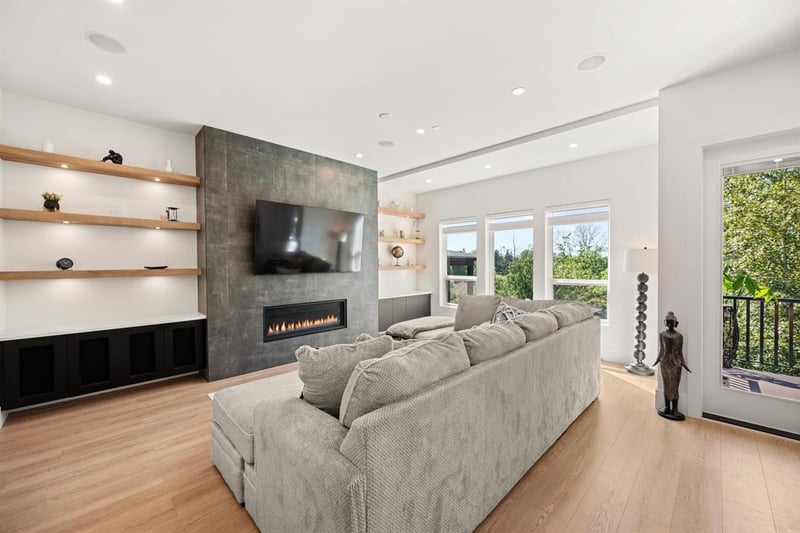 Luxury estate at 13575 Birdtail Drive, Maple Ridge, BC — photo 7