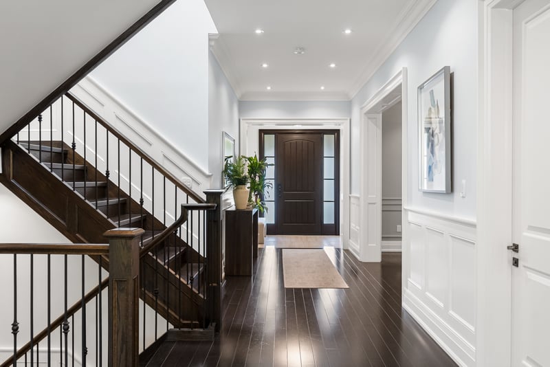 Luxury estate at 363 Niar Avenue, Mississauga, ON — photo 3