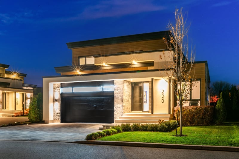 Luxury estate at 220 Rue Brunelle, Sainte-Julie, QC — photo 22