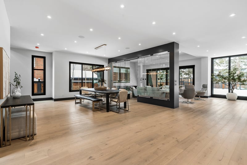 Luxury estate at 1016 Beverley Boulevard Southwest, Calgary, AB — photo 4