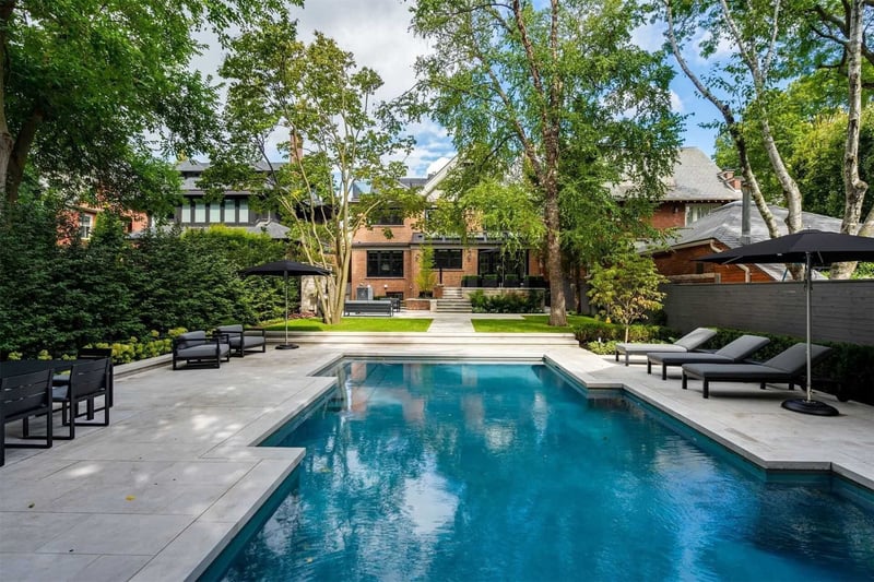 Luxury estate at 75 South Drive, Toronto — photo 11