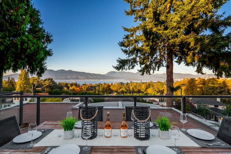 Luxury estate at 2478 Crown Street, Vancouver, BC — photo 2