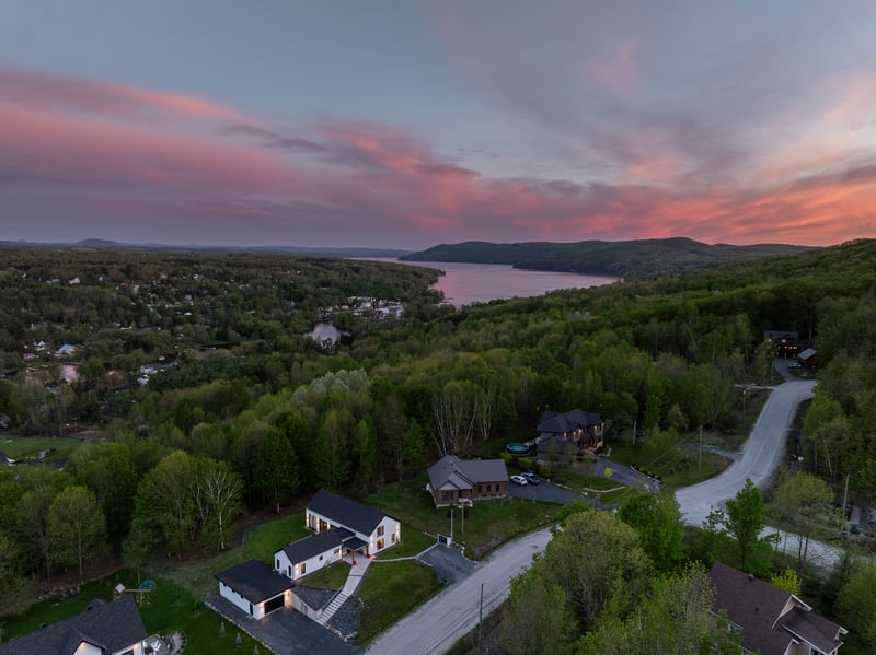 Luxury estate at 145 Rue des Méandres, Canton de Hatley, QC — photo 3