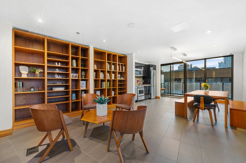 Luxury estate at 1010 6 Street Southwest unit 1202 — photo 15