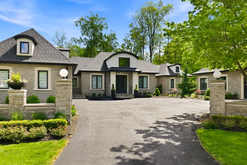 Luxury estate at 3205 Highpoint Court, Burlington, ON — photo 38