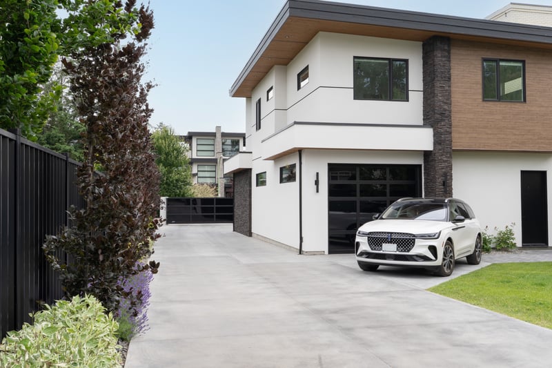 Luxury estate at 2764 Abbott Street, Kelowna, BC — photo 47