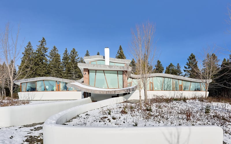 Luxury estate at 215 Mtee des Bois, Saint-Ferreol-les-Neiges — photo 1