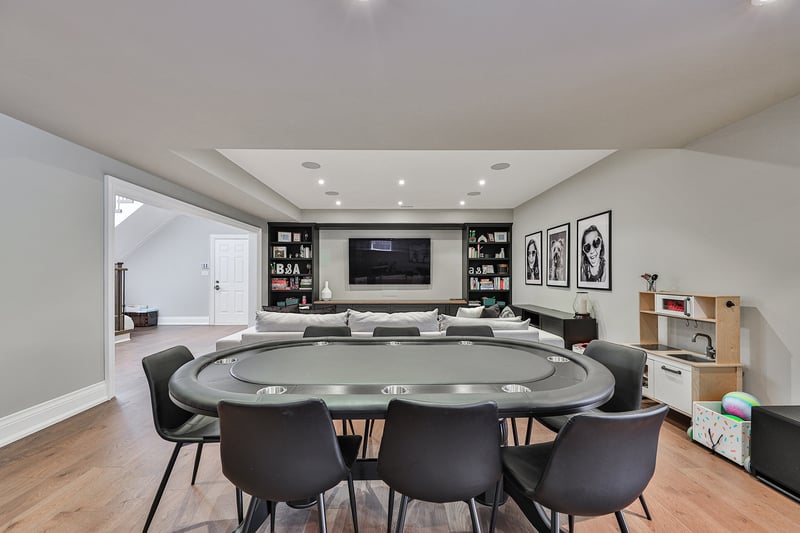 Luxury estate at 1257 Tecumseh Park Drive, Mississauga, ON — photo 33