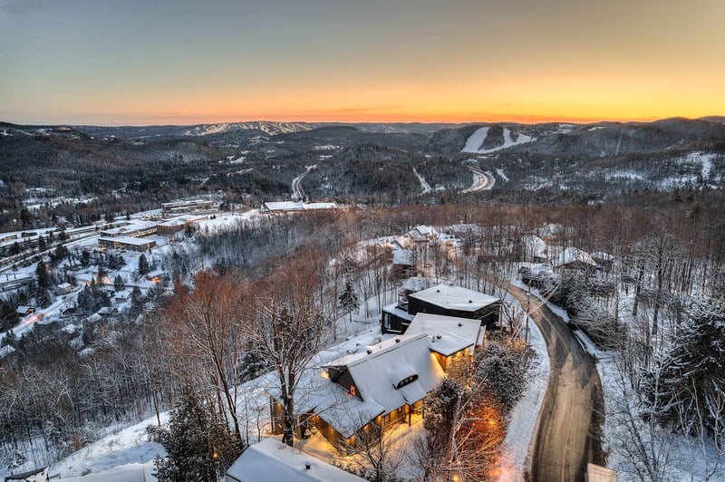 Luxury estate at 280 Rue de la Grande-Corniche, Sainte-Adele — photo 3