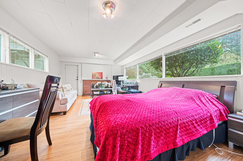 Luxury estate at 591 Southborough Dr, West Vancouver — photo 16