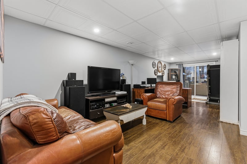 Luxury estate at 265 Rue Rosedale, Ayer's Cliff, QC — photo 22