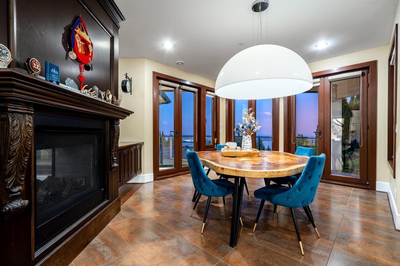Luxury estate at 2336 Kadlec Court, West Vancouver, BC — photo 12