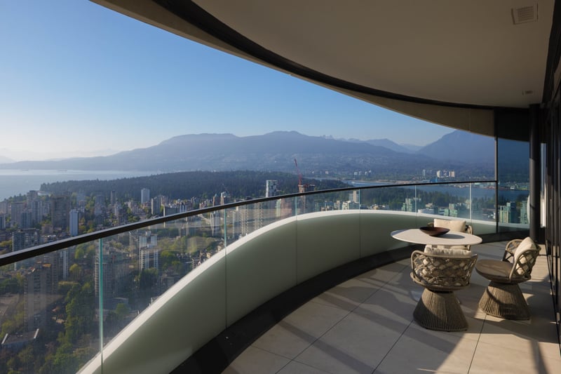 Luxury estate at 1033 Nelson Street, Vancouver, BC — photo 15