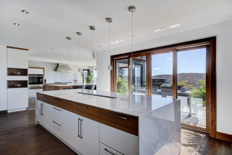 Luxury estate at 280 Rue de la Grande-Corniche, Sainte-Adele — photo 9