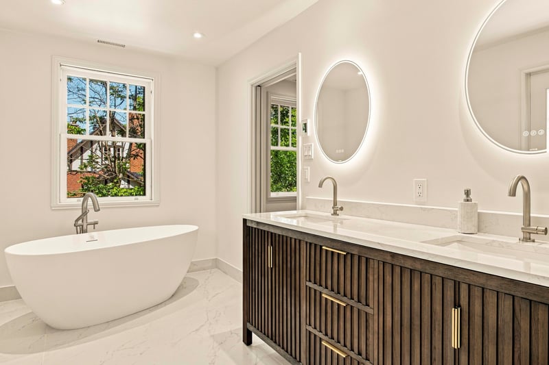 Luxury estate at 427 Rue Victoria, Sherbrooke, QC — photo 19