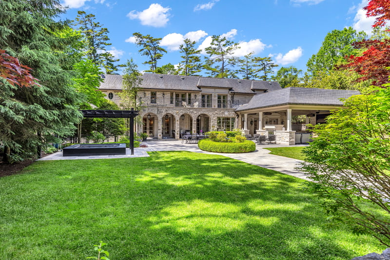 Luxury estate at 113 Maple Grove Drive, Oakville, ON — photo 40
