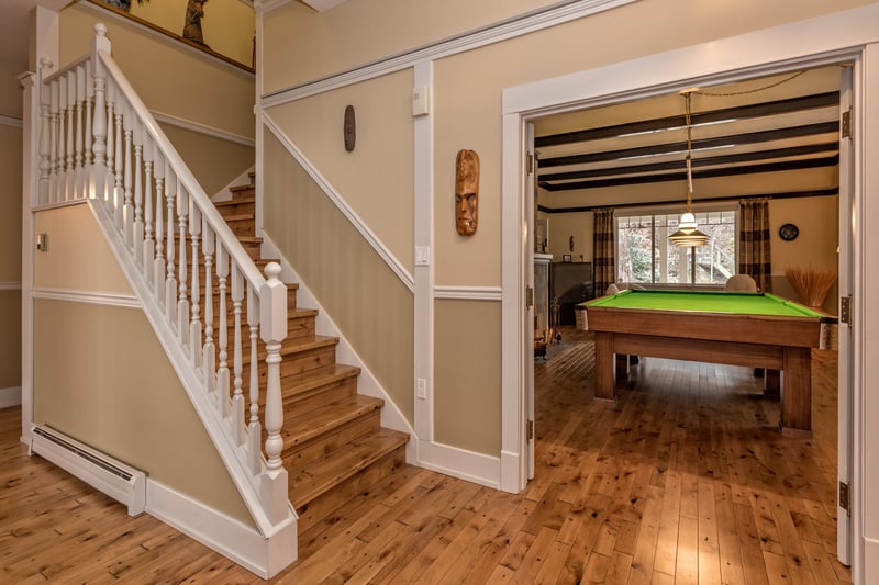 Luxury estate at 9739 Delcliffe Road, Vernon, BC — photo 3