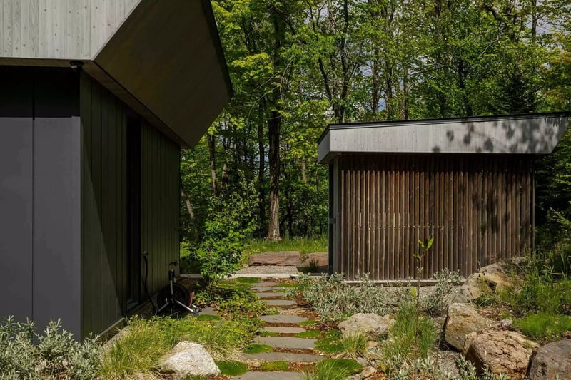 Luxury estate at 15 Chemin du Hibou, Eastman, QC — photo 44