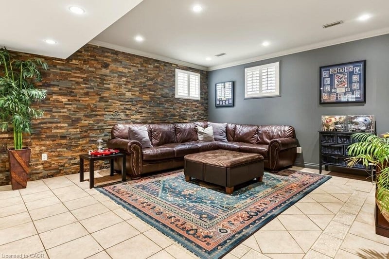 Luxury estate at 55 Chianti Crescent, Hamilton, ON — photo 24