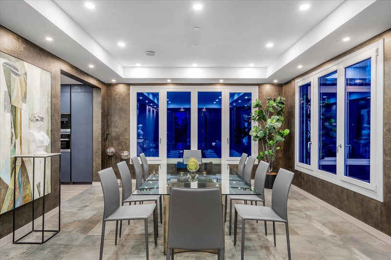 Luxury estate at 594 Craigmohr Drive, West Vancouver — photo 3