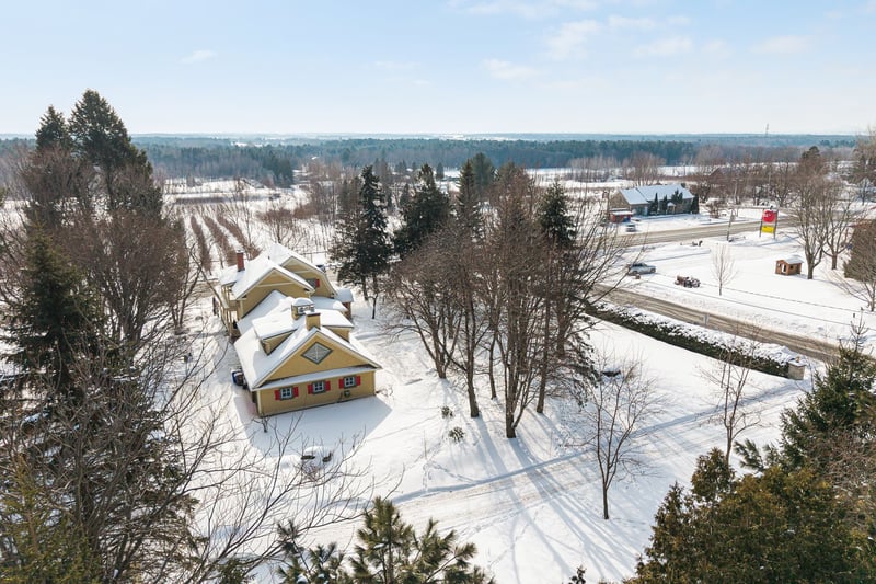 Luxury estate at 1365 Rue Principale, Saint-Paul-d'Abbotsford, QC — photo 36