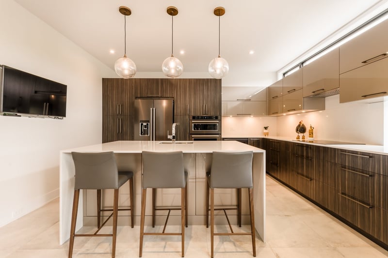 Luxury estate at 318 Rue Narbonne, Sainte-Julie, QC — photo 33