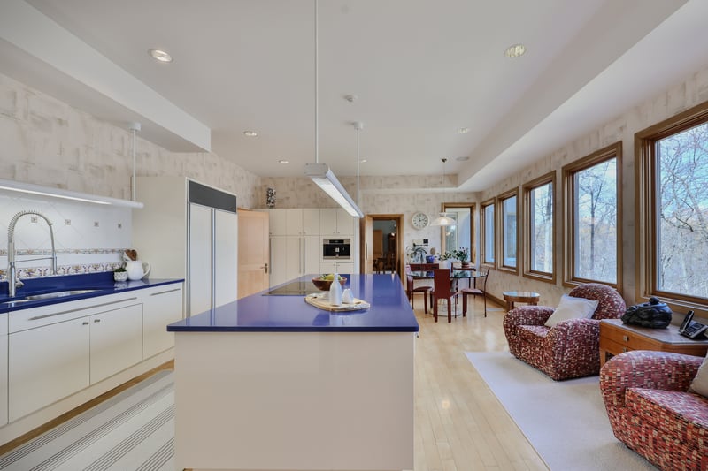Luxury estate at 937 Whittier Crescent, Mississauga, ON — photo 12