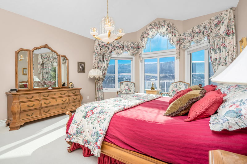 Luxury estate at 7504 Kennedy Lane, Vernon, BC — photo 12
