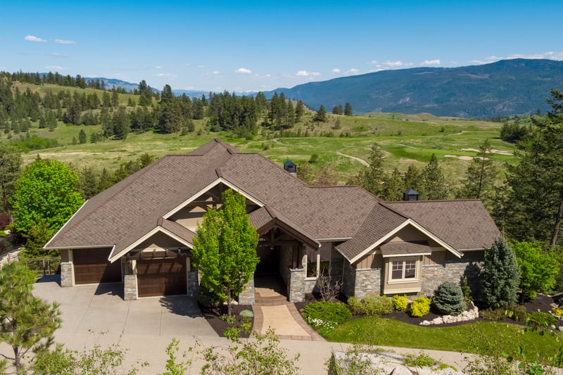 Luxury estate at 622 Jigger Place, Vernon, BC — photo 3