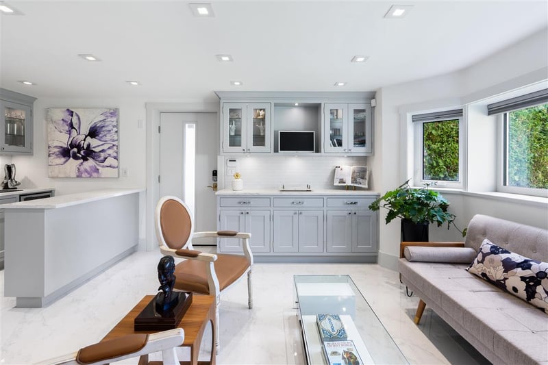 Luxury estate at 1388 21st Street, West Vancouver — photo 17