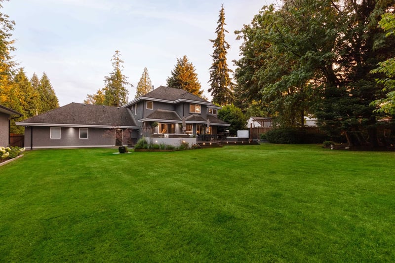 Luxury estate at 13877 32 Avenue, Surrey, BC — photo 27