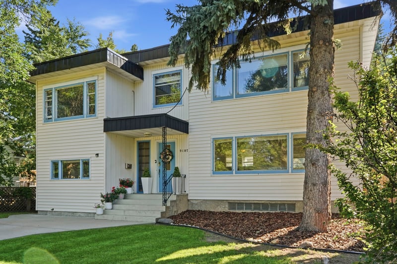 Luxury estate at 9107 118 Street Northwest, Edmonton, AB — photo 4