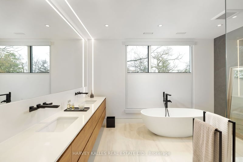 Luxury estate at 30 Edenbrook Hill, Etobicoke, ON — photo 14