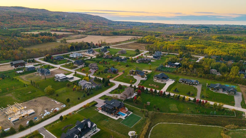Luxury estate at 4 Raintree Court, Collingwood, ON — photo 10