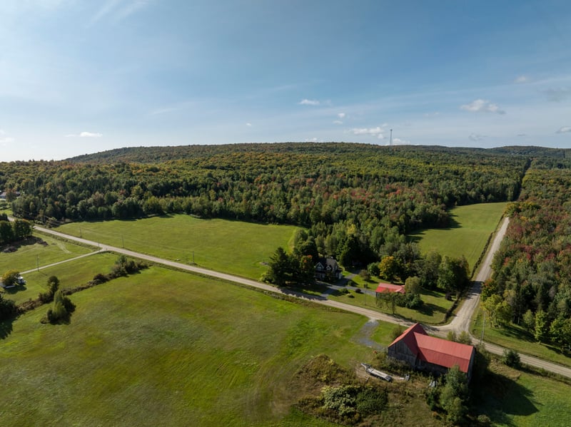 Luxury estate at 410 Chemin Bennett, Irlande, QC — photo 3