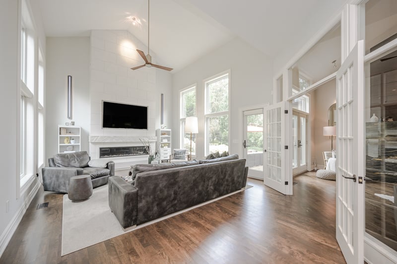 Luxury estate at 4169 Lakeshore Road, Burlington, ON — photo 5