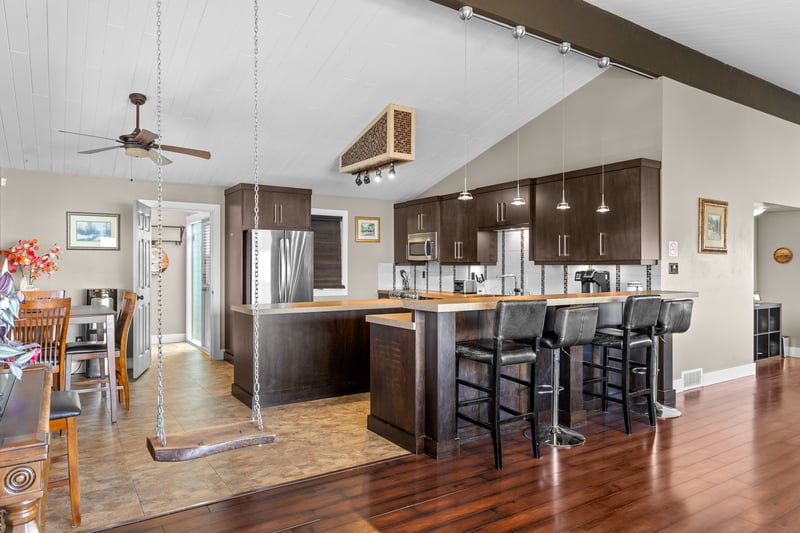 Luxury estate at 1084 Westside Road South, West Kelowna, BC — photo 6