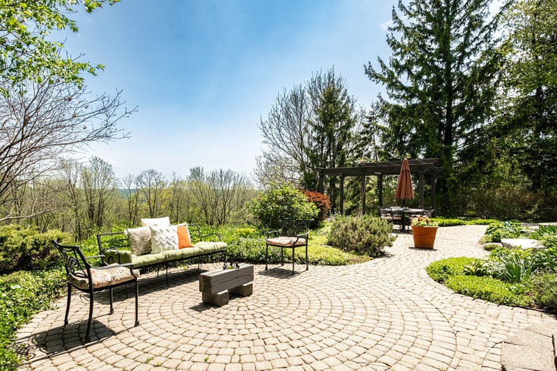 Luxury estate at 176 Weirs Lane, Hamilton, ON — photo 44