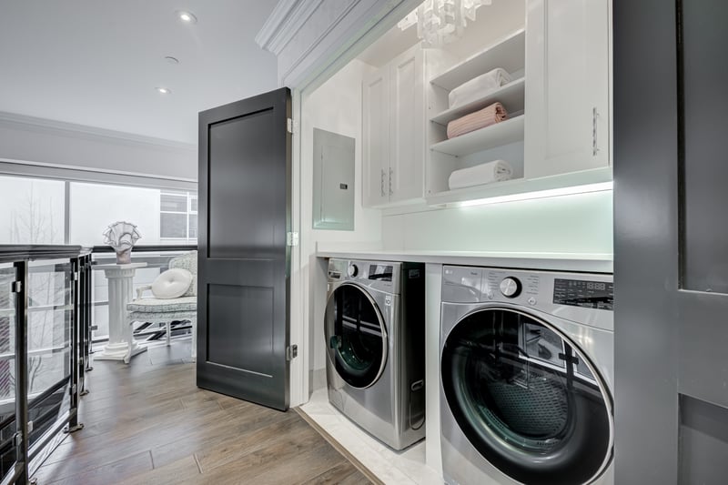Luxury estate at 397 King Street West unit 215, Dundas, ON — photo 39