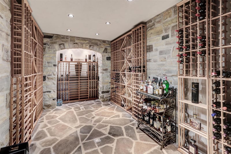 Luxury estate at 95 Eden Vale Dr, King City, ON — photo 45