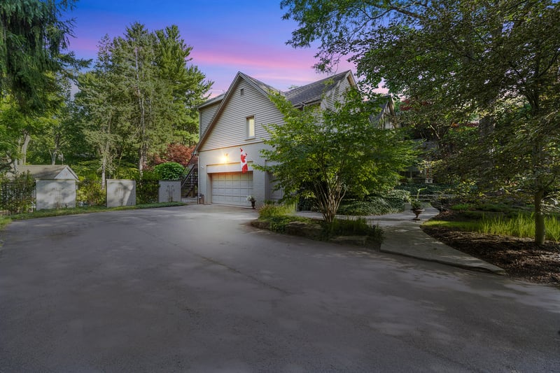 Luxury estate at 289 Indian Valley Trail, Mississauga, ON — photo 33