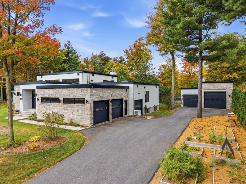 Luxury estate at 907 Rue des Lievres, Farnham, QC — photo 54