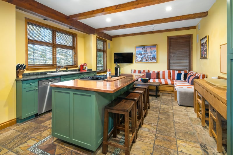 Luxury estate at 4914 Horstman Lane, Whistler, BC — photo 9
